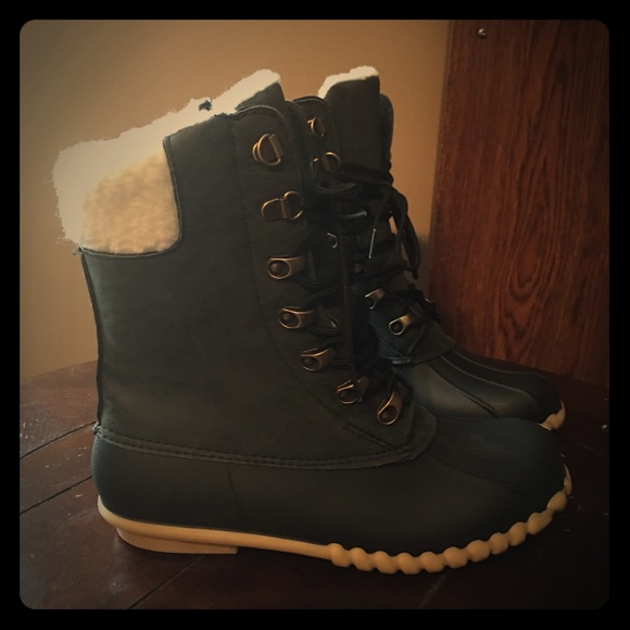 Brand new duck boots