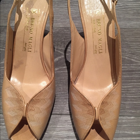 Bruno Magli Italian heels Size 8 Narrow