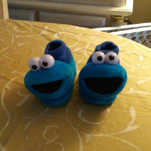 Cookie monster sleepers size 5/6 toddler
