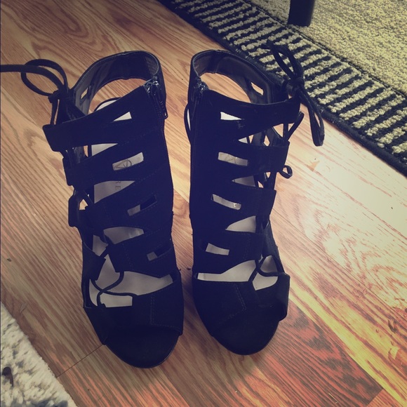 Rock & Republic Lace up Heels