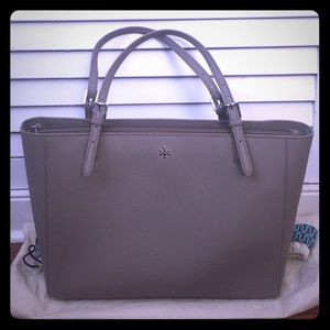 Tory Burch Robinson tote grey