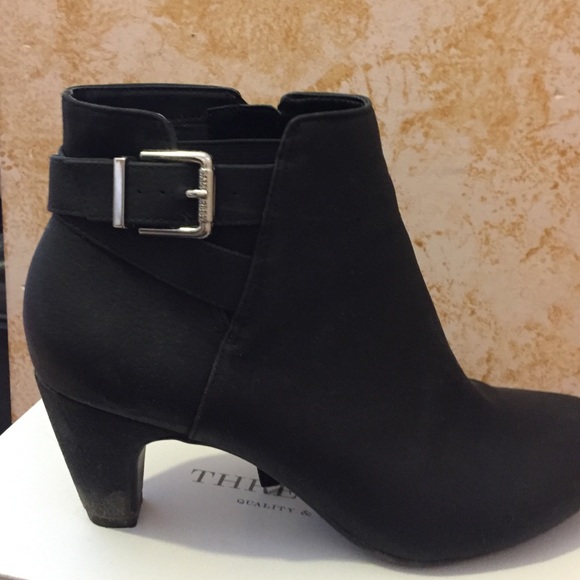 Black heeled booties