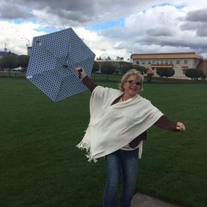 Meet your Posher, Laurie