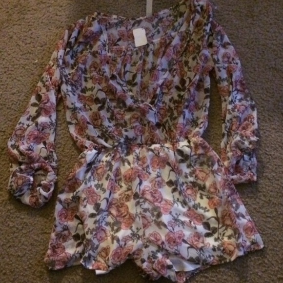 Flowy romper. - Picture 3 of 3