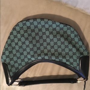 Gucci bag never used