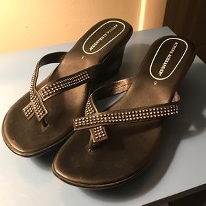 Fashion sandals! Super cute beaded black wedges