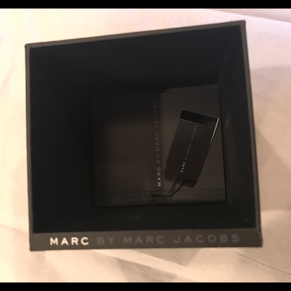 Marc Jacobs Watch - Picture 4 of 4