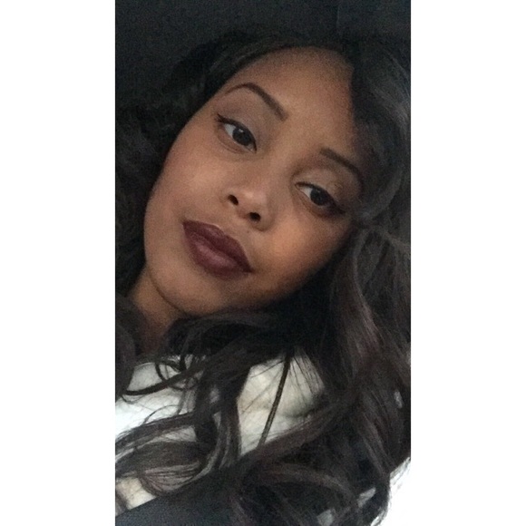 Meet your Posher, Bria - Picture 2 of 3