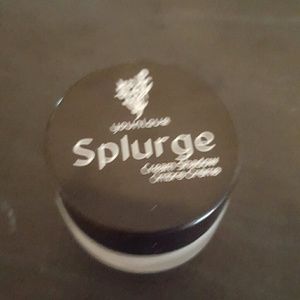 Younique spluge Cream Shadow