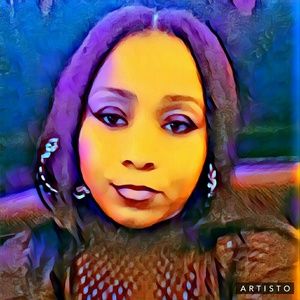 Meet your Posher, Markuita