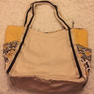 VERA BRADLEY XL COLOR BLOCK TOTE GO WILD