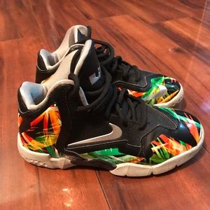 Lebron Everglades size 11c