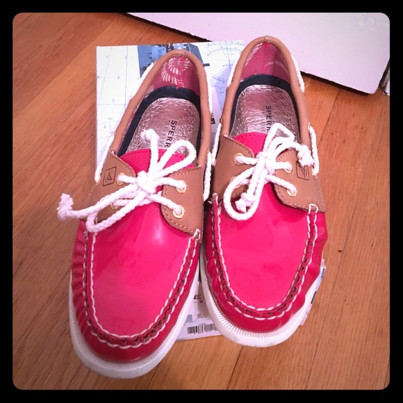 Red patent Sperry Top-sider shoes, sz 7