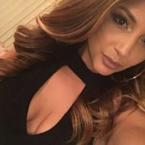 Meet your Posher, Denise