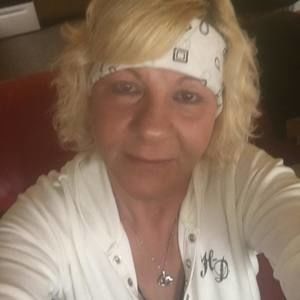 Meet your Posher, Connie