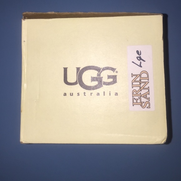 NWB UGG baby/toddler large (18-24 mo)