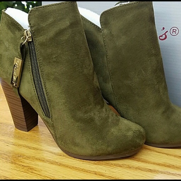 💋SALE-ONE 7.5 LEFT 💋OLIVE BOOTIES!! - Picture 2 of 2