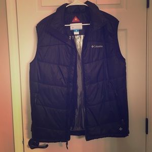 Men's Columbia (not NF) Lightweight Down Vest.