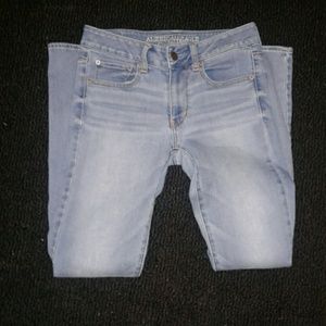 AE Super stretch light wash jeans