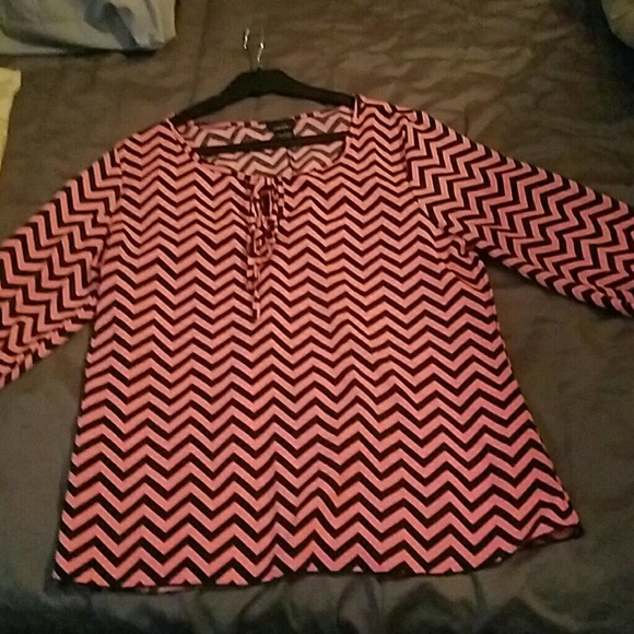 Chevron blouse - Picture 2 of 3