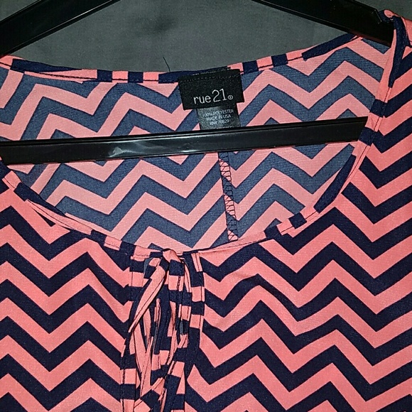 Chevron blouse - Picture 3 of 3