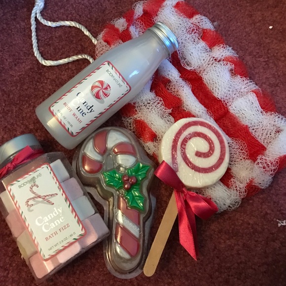 Candy Cane Bath Set - Picture 1 of 3