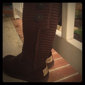 Ugg classic brown cardy boot
