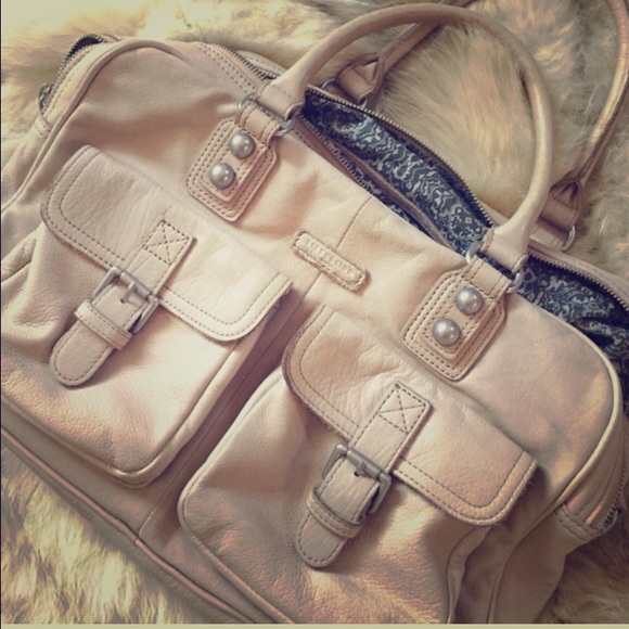 *RESERVED for @elisidmax* Liebeskind Leather Purse