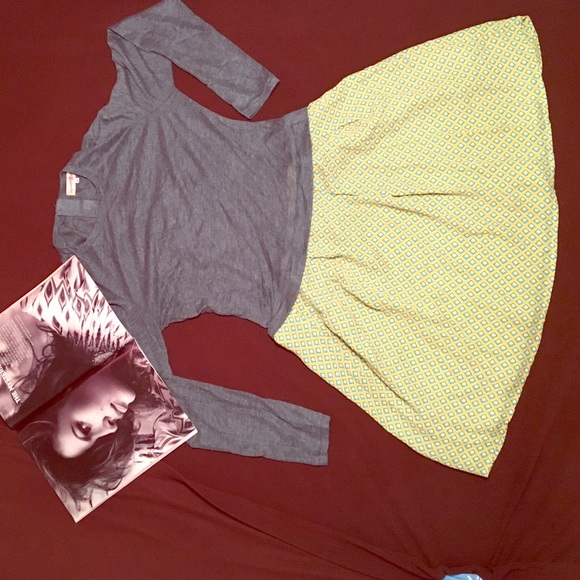 Cute dress! Pair w/ leggings 4 the winter & boots!