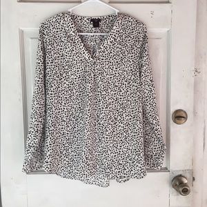 Ann Taylor black and white blouse