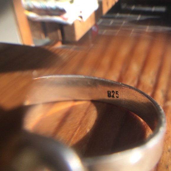 Pale yellow quartz ring - Picture 2 of 4