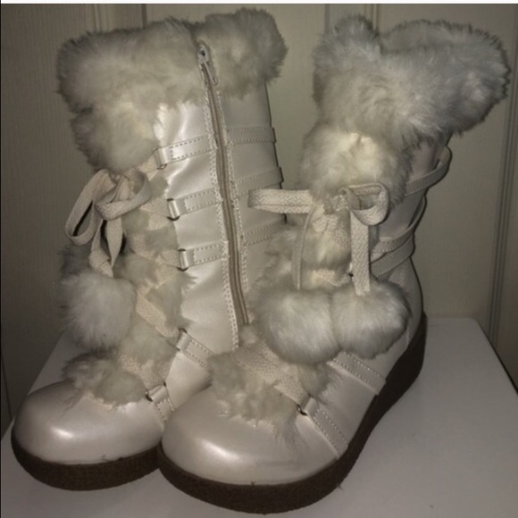 Sonoma White Winter Boots