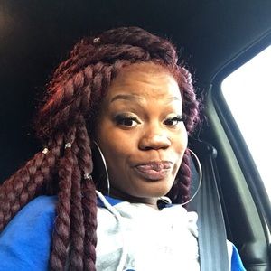 Meet your Posher, Lashawnia