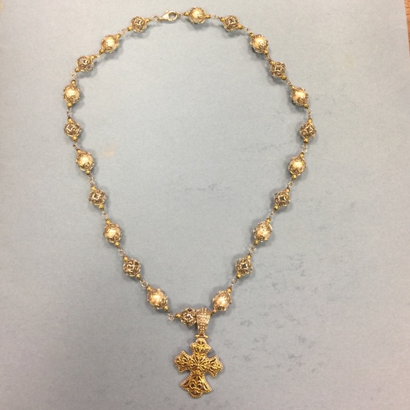 Sterling silver cross necklace - Picture 1 of 3