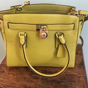 Michael Kors Hamilton Traveler Apple Yellow