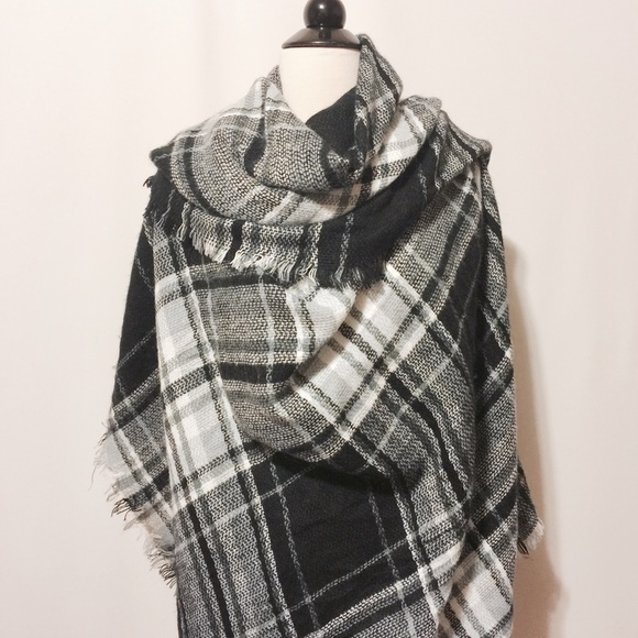 Silk & Pashmina Blanket Scarf - Black & White - Picture 4 of 4