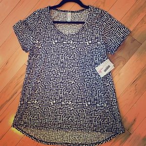 Lularoe Classic Tee Brand New with Tags