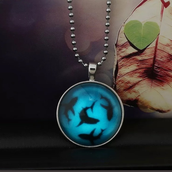 Shark Cabochon New - Picture 2 of 3