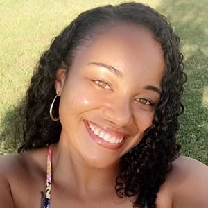 Meet your Posher, Mechelle