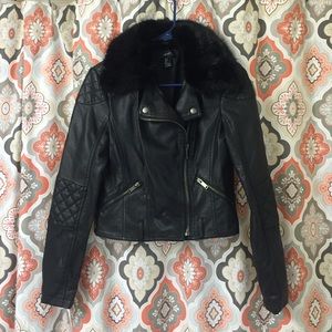 Forever 21 jacket- detachable fur; cropped!