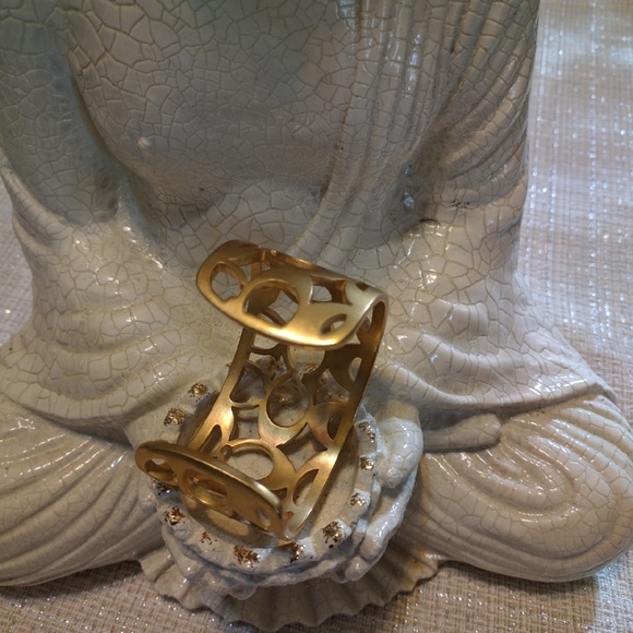 🎠🎠COACH "C" Bangle - Picture 2 of 3