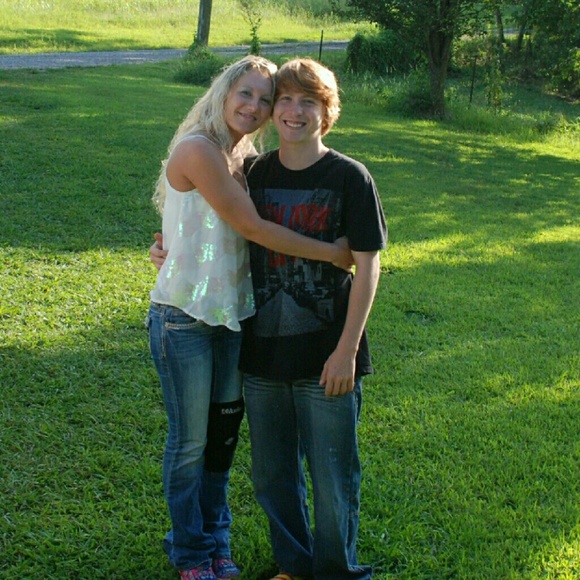 Meet your Posher, Naomi - Picture 2 of 9