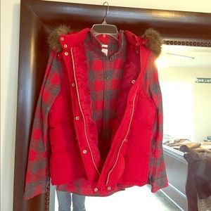 GAP Fur hood red down vest