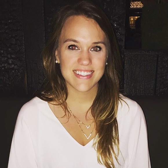 Meet your Posher, Lauren