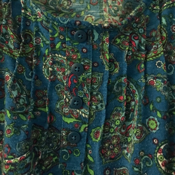 Shirt - Picture 3 of 4