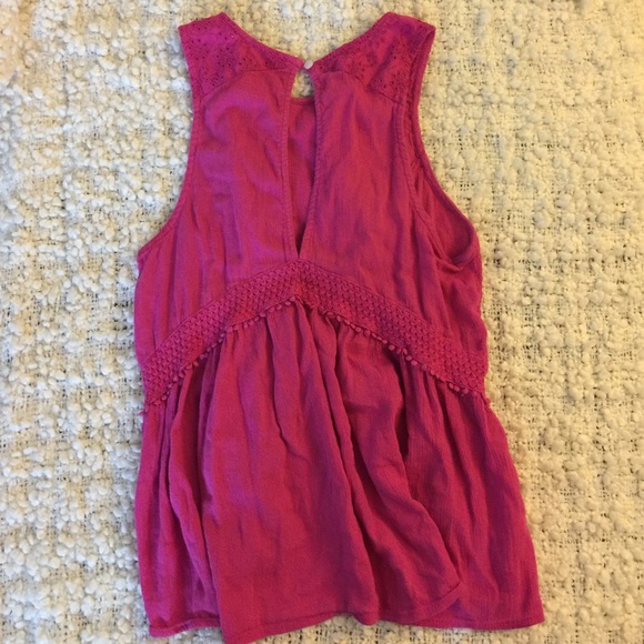 Detailed pink peplum top - Picture 2 of 2