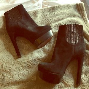 Size 7.5 Rachel Zoe Black Suede Booties