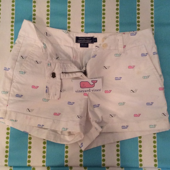 Vineyard vine shorts