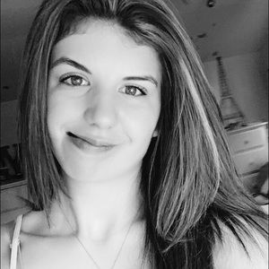 Meet your Posher, Melanie