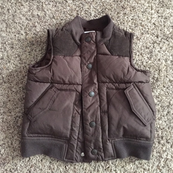 Old Navy Puffer Vest